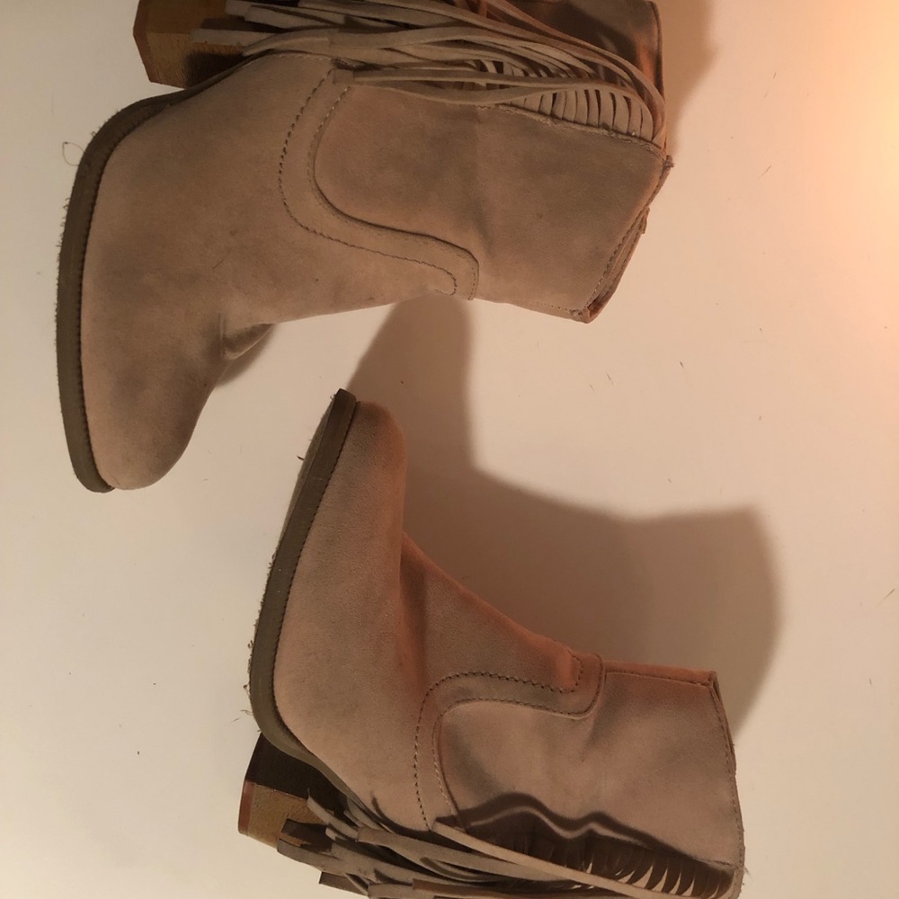 Liliana Fringe Booties